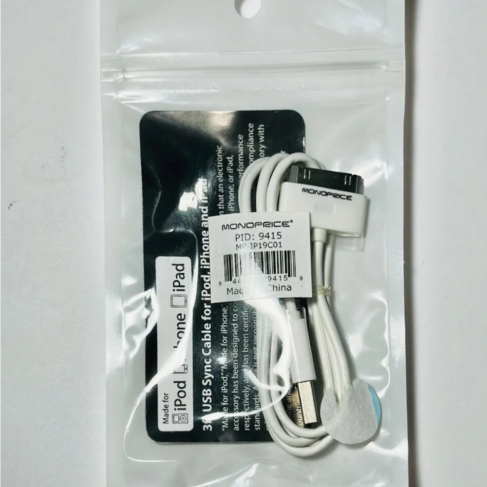 MonoPrice USB Cable 3FT MFI for Older Gen IPod/ iPhone and iPad